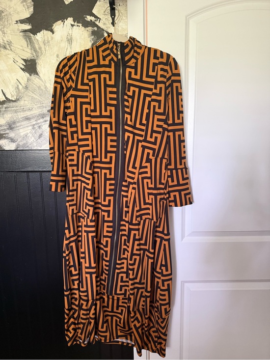 Zadie B'S Dresses & Skirts - Geometric Print Orange & Black Maxi Dress with Front Zip